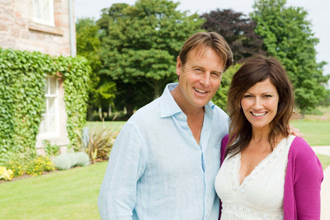 happy couple to illustrate knowing all they want to know about bioidentical hormone replacement therapy